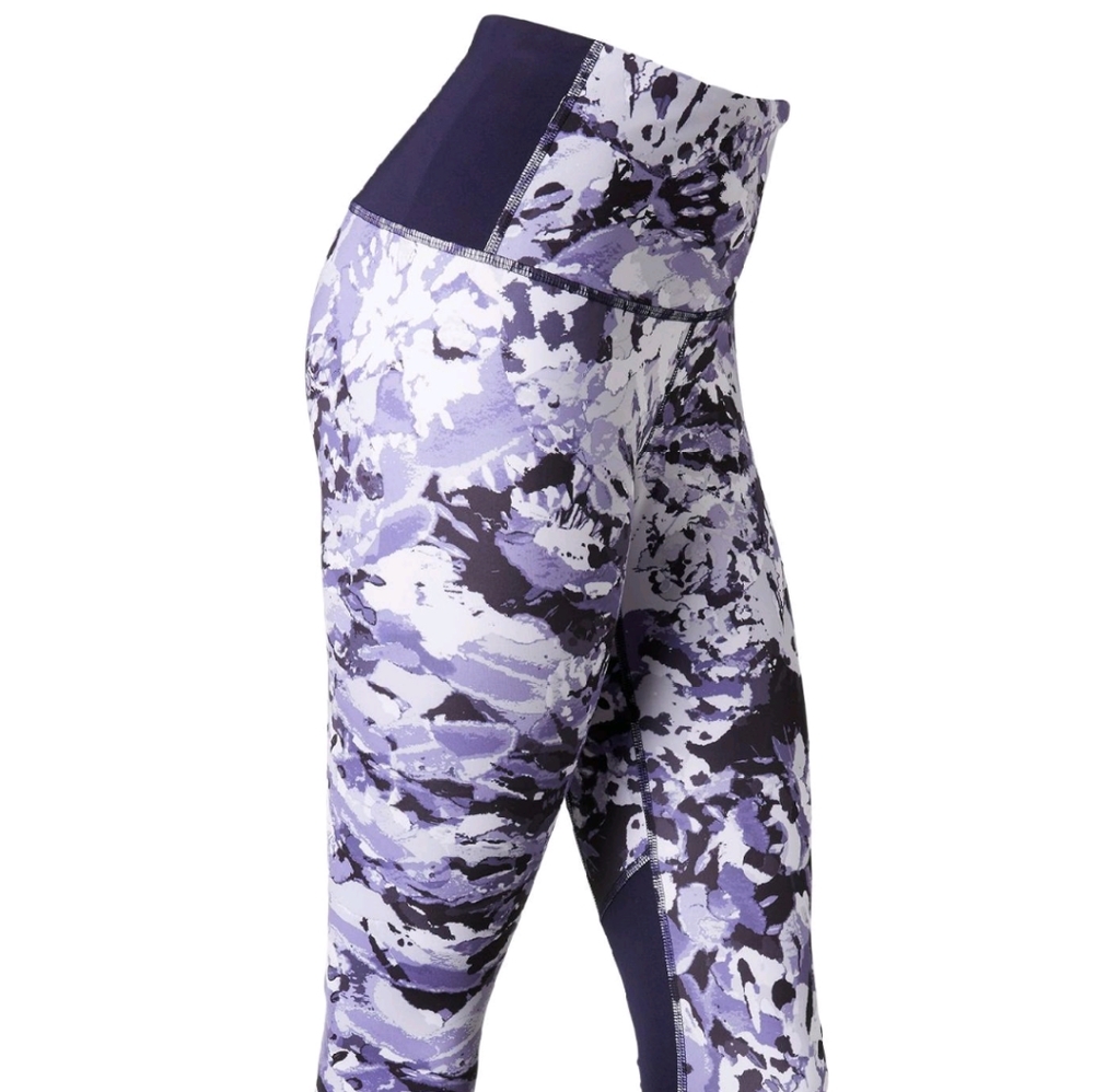 Lucy Om Capri